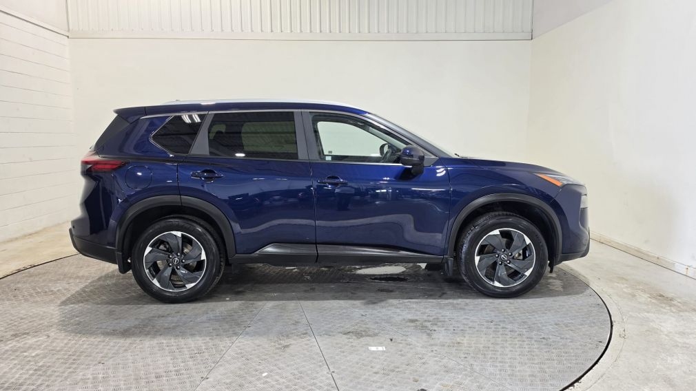 Nissan Rogue SV Moonroof 2024 d&rsquo;occasion à vendre - 8
