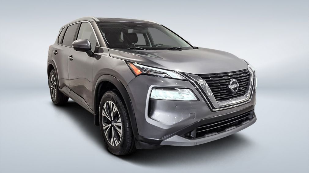 Nissan Rogue SV Moonroof