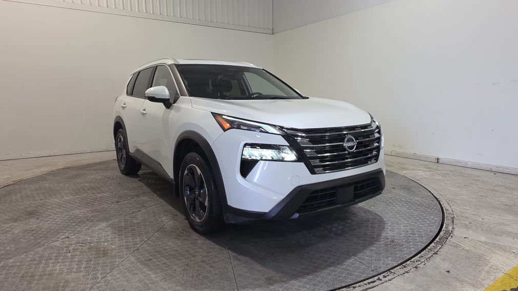 Nissan Rogue SV Moonroof