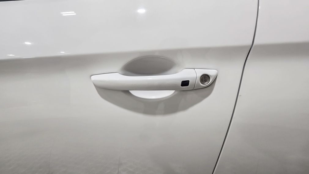 Hyundai Elantra Preferred w/Sun & Safety Package 2020 d’occasion à vendre - 10