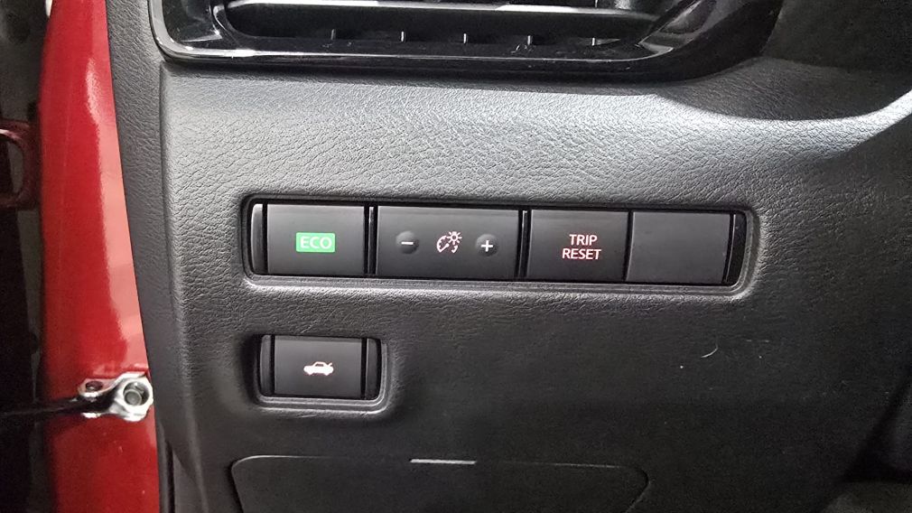 Nissan Sentra SV 2023 d&rsquo;occasion à vendre - 37