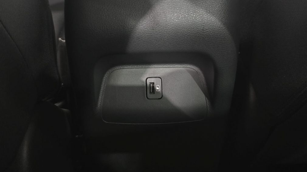 Nissan Sentra SV 2020 d&rsquo;occasion à vendre - 19