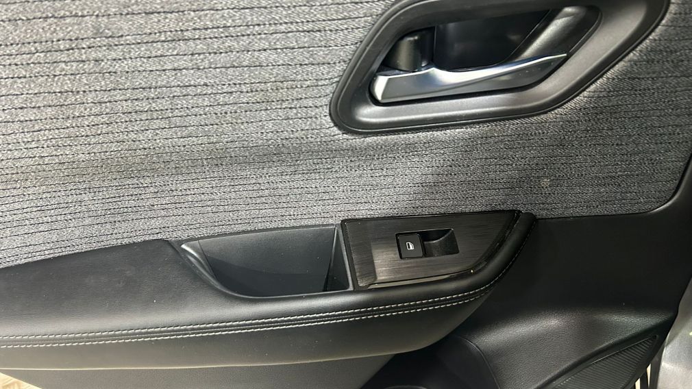 Nissan Rogue SV Moonroof 2023 d&rsquo;occasion à vendre - 33