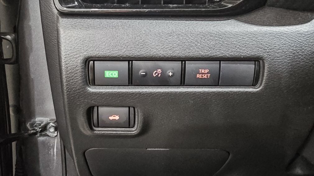 Nissan Sentra SR 2022 d&rsquo;occasion à vendre - 13