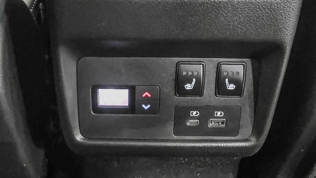 Nissan Rogue Platinum 2021 d&rsquo;occasion à vendre - 26