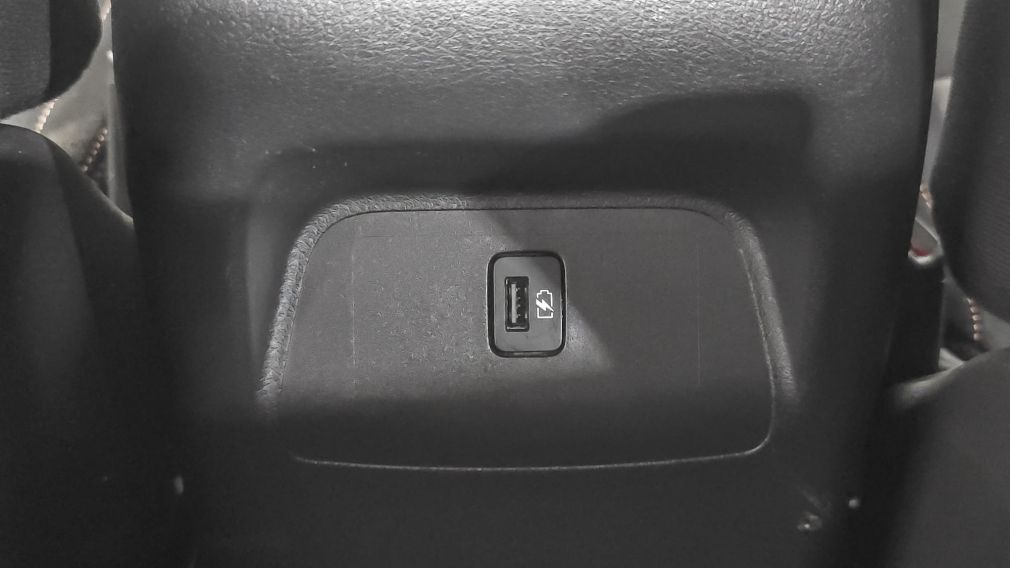 Nissan Sentra SR 2022 d&rsquo;occasion à vendre - 24