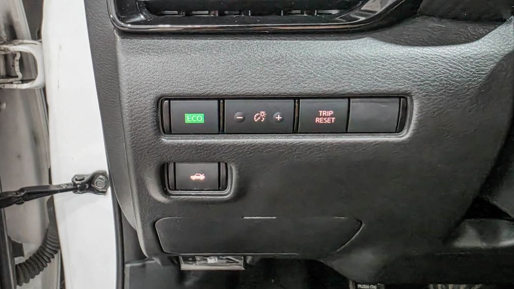 Nissan Sentra SR 2023 d&rsquo;occasion à vendre - 12