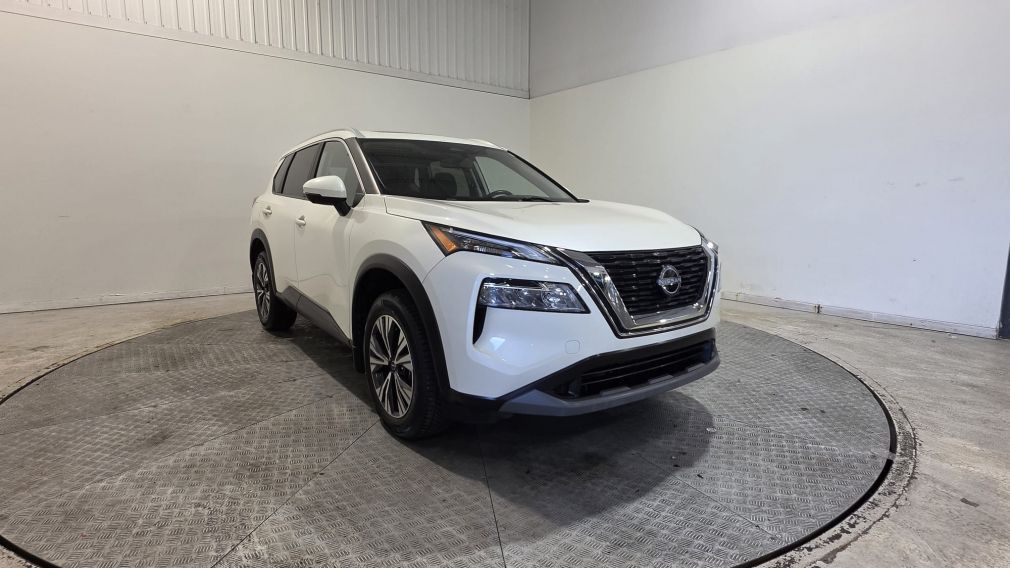 Nissan Rogue SV Moonroof