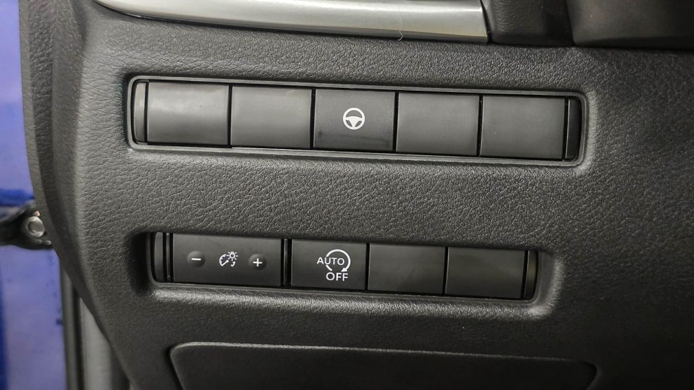Nissan Rogue SV Moonroof 2023 d&rsquo;occasion à vendre - 11