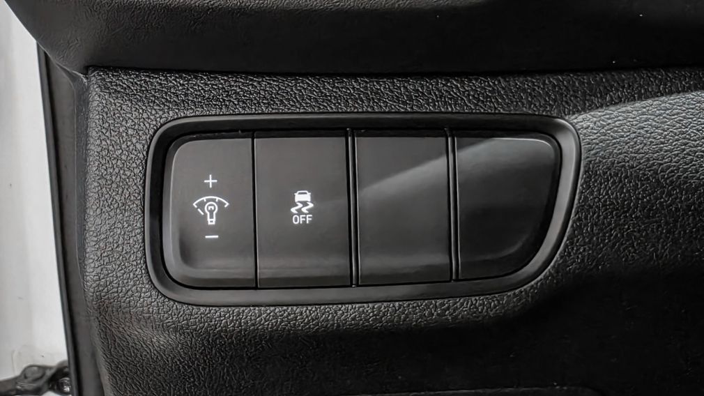 Hyundai Santa Fe Essential 2020 d&rsquo;occasion à vendre - 11