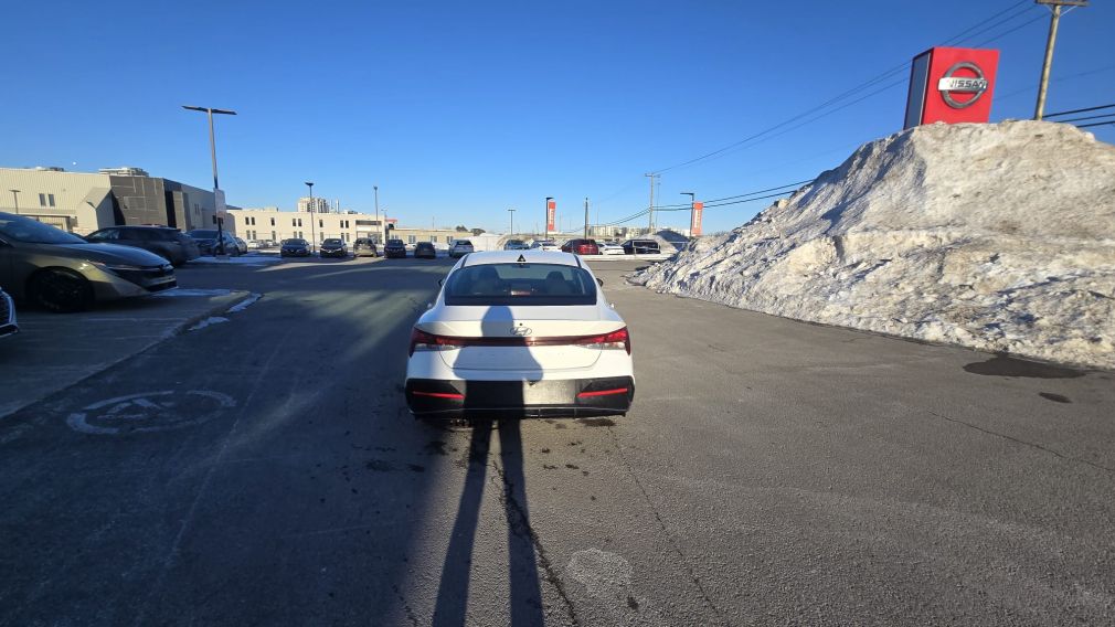 Hyundai Elantra Preferred 2024 d&rsquo;occasion à vendre - 6