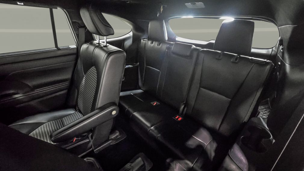 Toyota Highlander XSE 2021 d&rsquo;occasion à vendre - 28