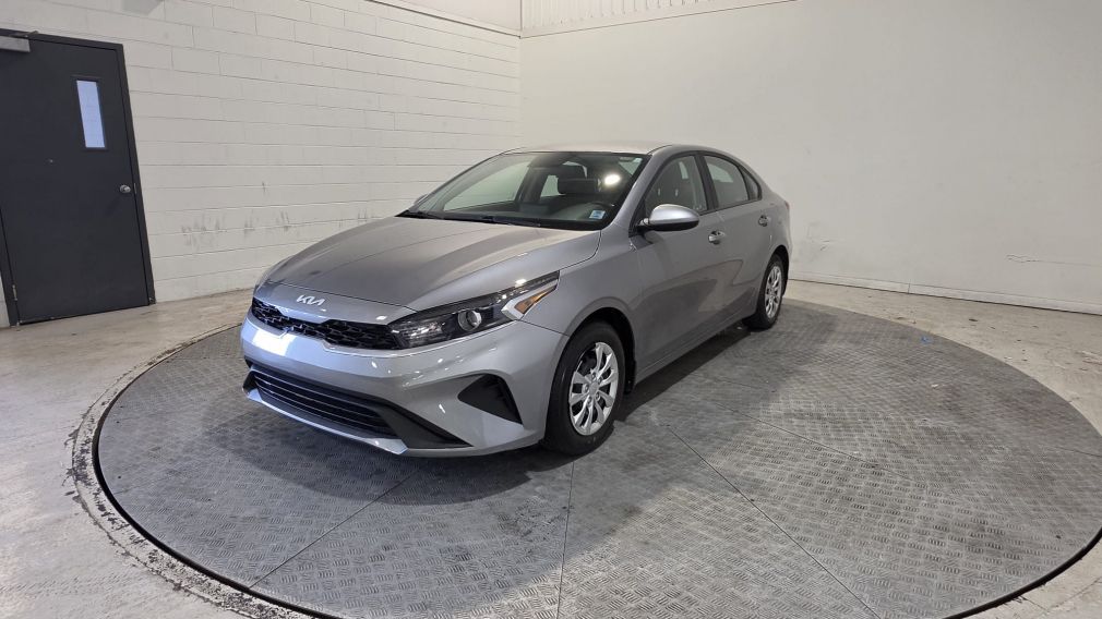 Kia Forte EX 2024 d&rsquo;occasion à vendre - 3