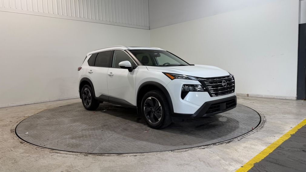 Nissan Rogue SV Moonroof