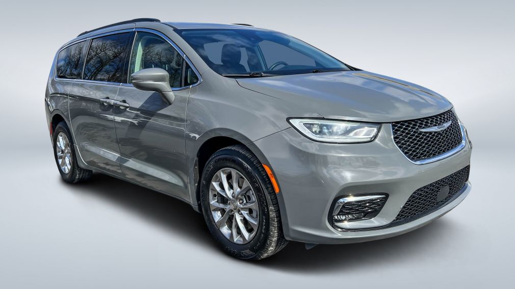 Chrysler Pacifica Touring L