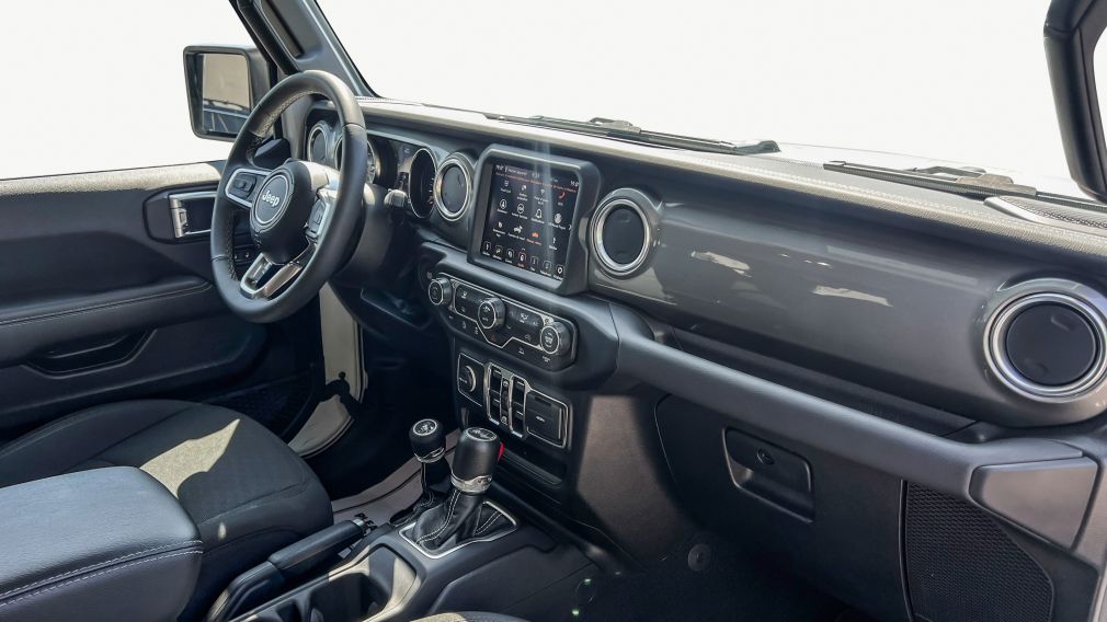 Jeep Wrangler Sahara 2023 d&rsquo;occasion à vendre - 9