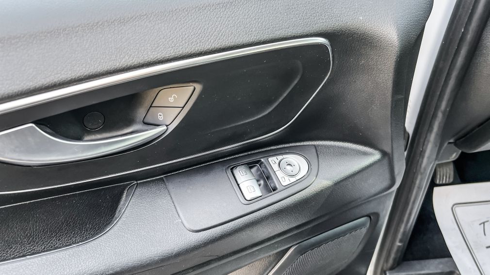 Mercedes Benz Metris 126&Prime; WB 2022 à vendre à Trois-Rivières - 12