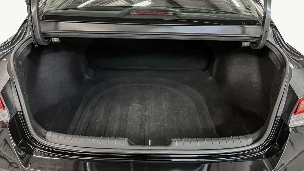 Hyundai Elantra Preferred 2023 d’occasion à vendre - 22