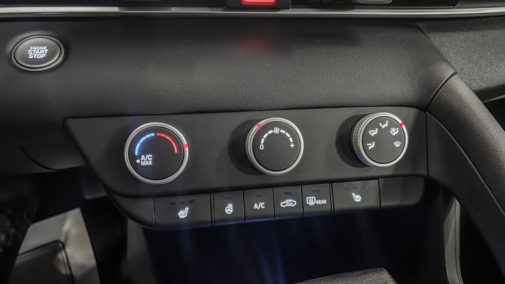 Hyundai Elantra Preferred 2023 d’occasion à vendre - 19