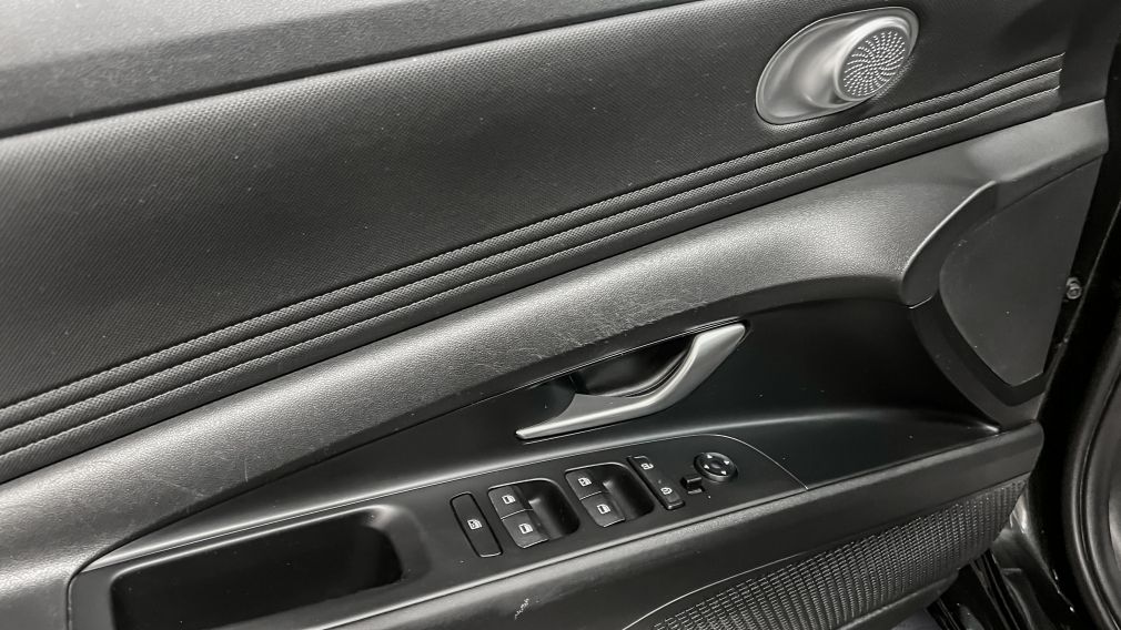 Hyundai Elantra Preferred 2023 d’occasion à vendre - 11