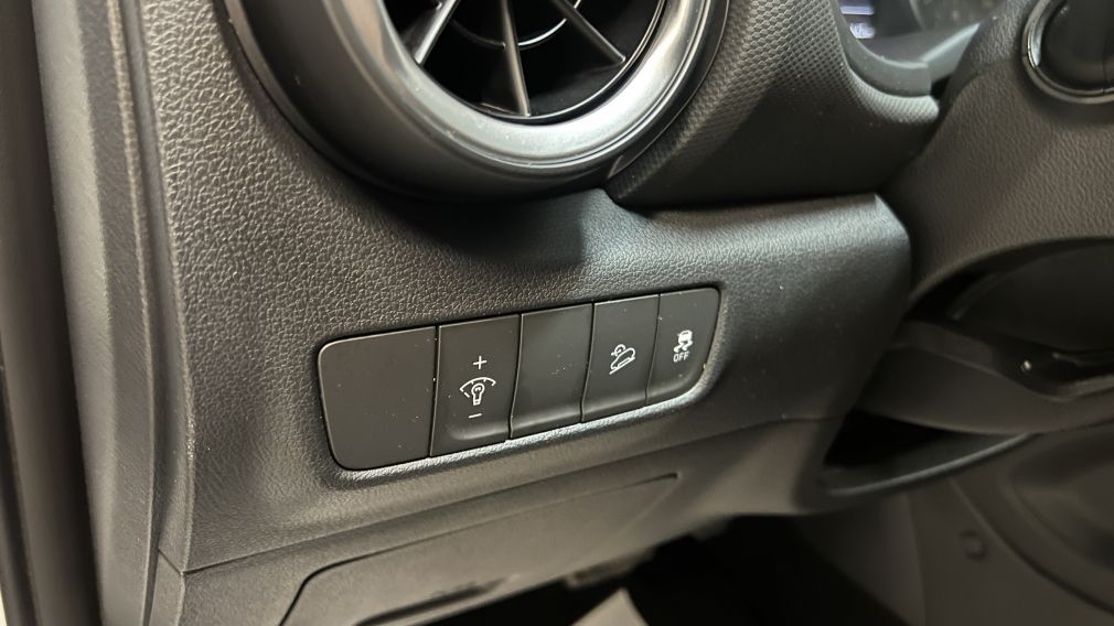 Hyundai Kona Preferred 2023 d’occasion à vendre - 13