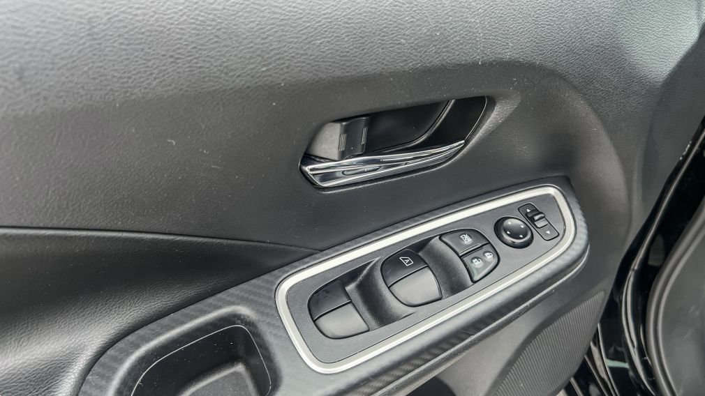 Nissan Versa SR 2023 d’occasion à vendre - 12