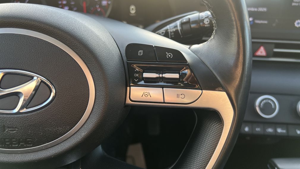 Hyundai Elantra Preferred 2021 d&rsquo;occasion à vendre - 15
