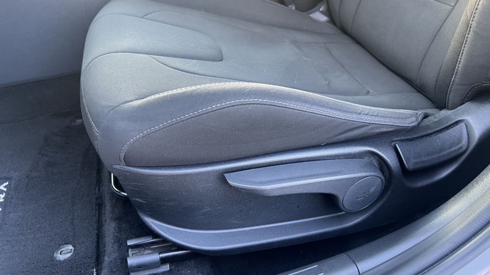 Hyundai Elantra Preferred 2021 d&rsquo;occasion à vendre - 23