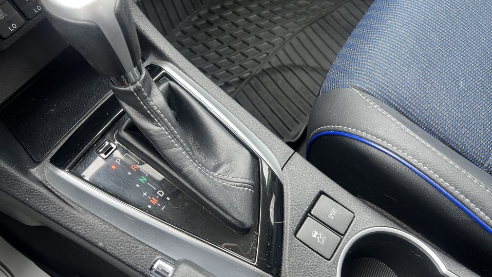 Toyota Corolla SE 2018 d&rsquo;occasion à vendre - 22