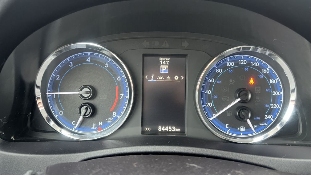 Toyota Corolla SE 2018 d&rsquo;occasion à vendre - 16