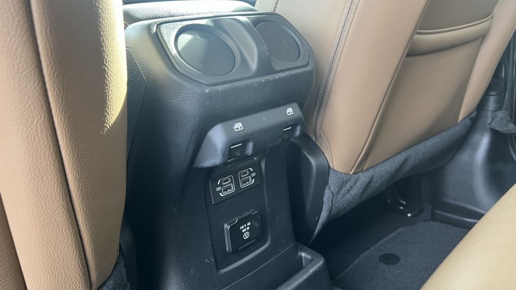 Jeep Wrangler Unlimited Sahara 2021 d&rsquo;occasion à vendre - 31