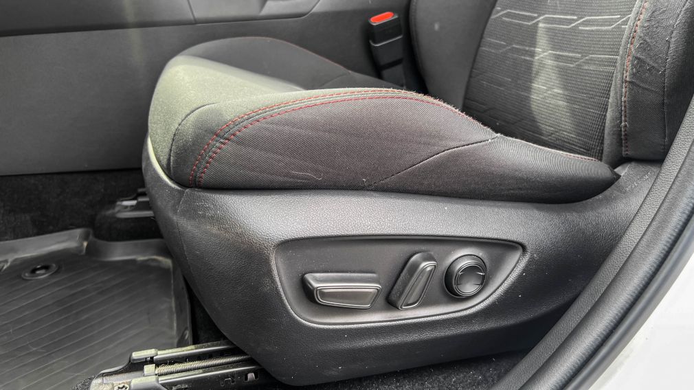 Toyota RAV4 Prime SE 2021 d&rsquo;occasion à vendre - 23