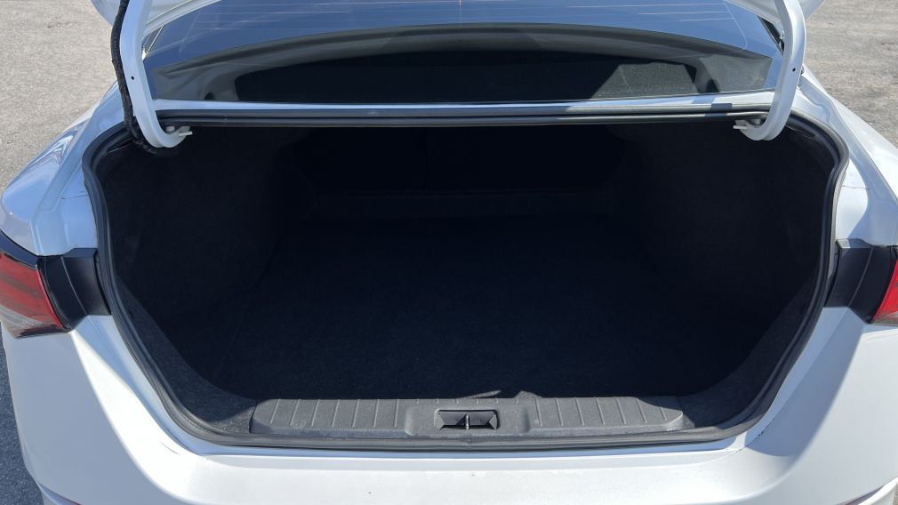 Nissan Sentra SV 2023 d&rsquo;occasion à vendre - 27