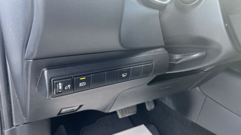 Toyota Corolla CVT 2023 d&rsquo;occasion à vendre - 13