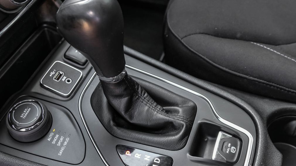 Jeep Cherokee North 2019 à vendre à Shawinigan - 16