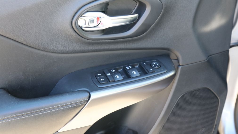 Jeep Cherokee Sport 2019 d&rsquo;occasion à vendre - 10