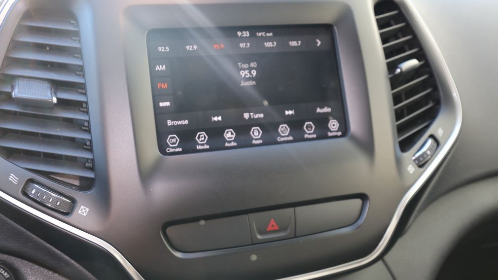 Jeep Cherokee Sport 2019 d&rsquo;occasion à vendre - 14