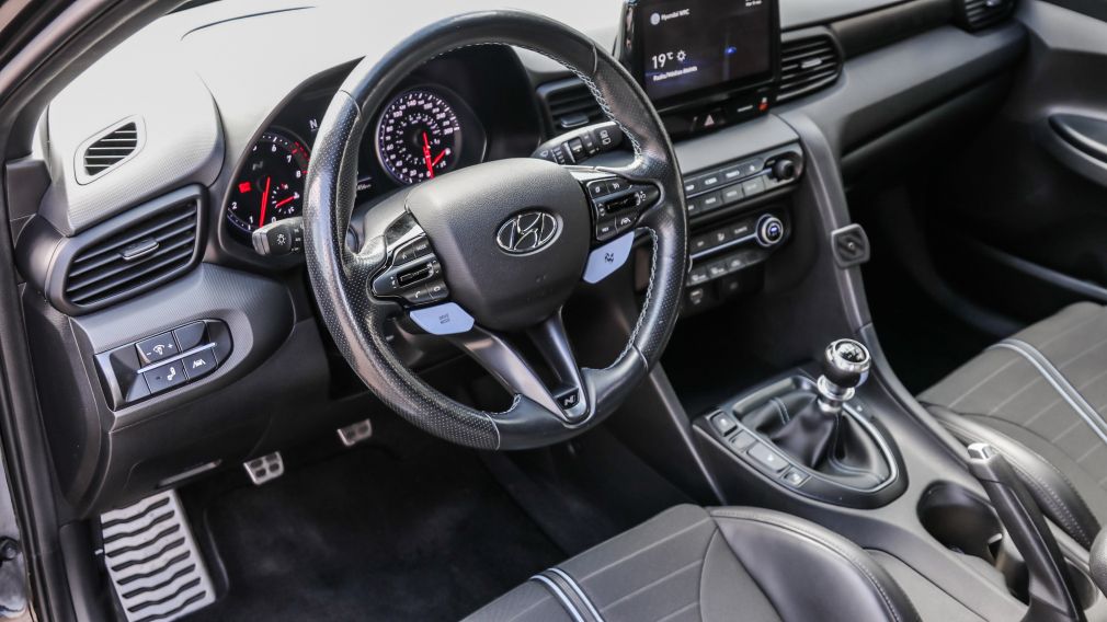 Hyundai Veloster Manual 2022 d&rsquo;occasion à vendre - 12