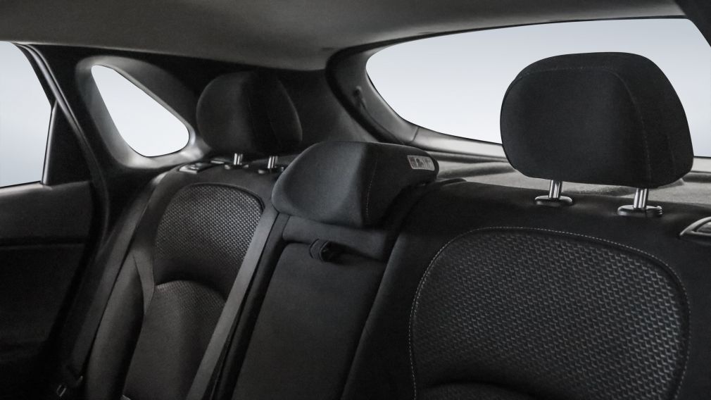 Hyundai Elantra Preferred 2019 d&rsquo;occasion à vendre - 12