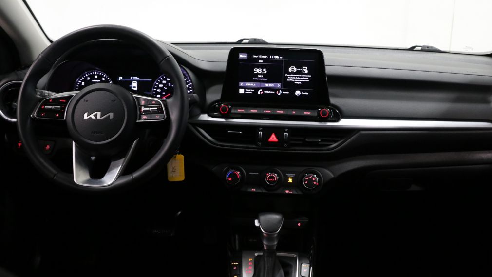 Kia Forte EX 2022 d&rsquo;occasion à vendre - 16