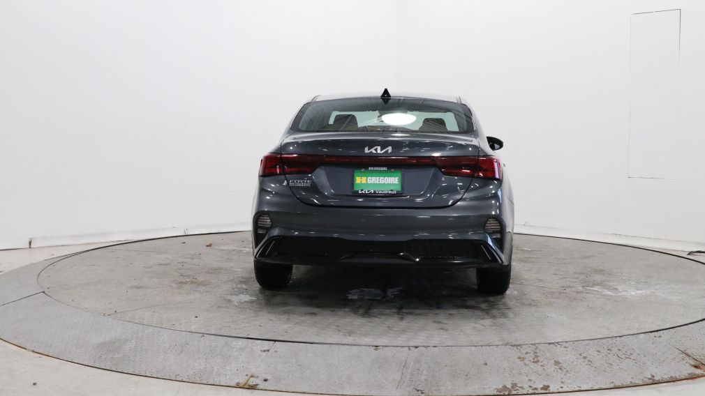 Kia Forte EX 2022 d&rsquo;occasion à vendre - 6