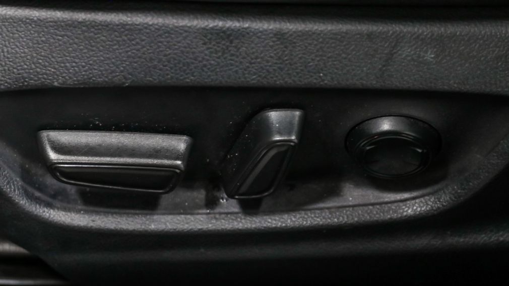 Toyota Corolla LE 2023 d&rsquo;occasion à vendre - 37