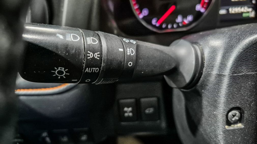 Toyota Rav 4 SE 2018 d’occasion à vendre - 17