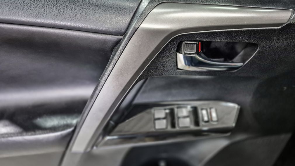 Toyota Rav 4 SE 2018 d’occasion à vendre - 8