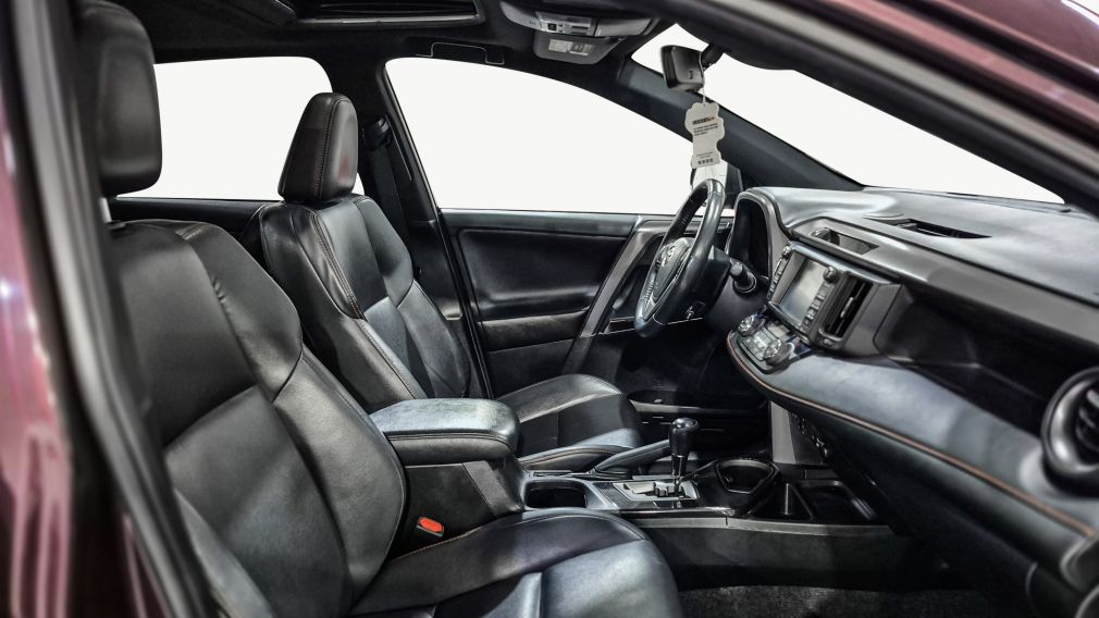 Toyota Rav 4 SE 2018 d’occasion à vendre - 16