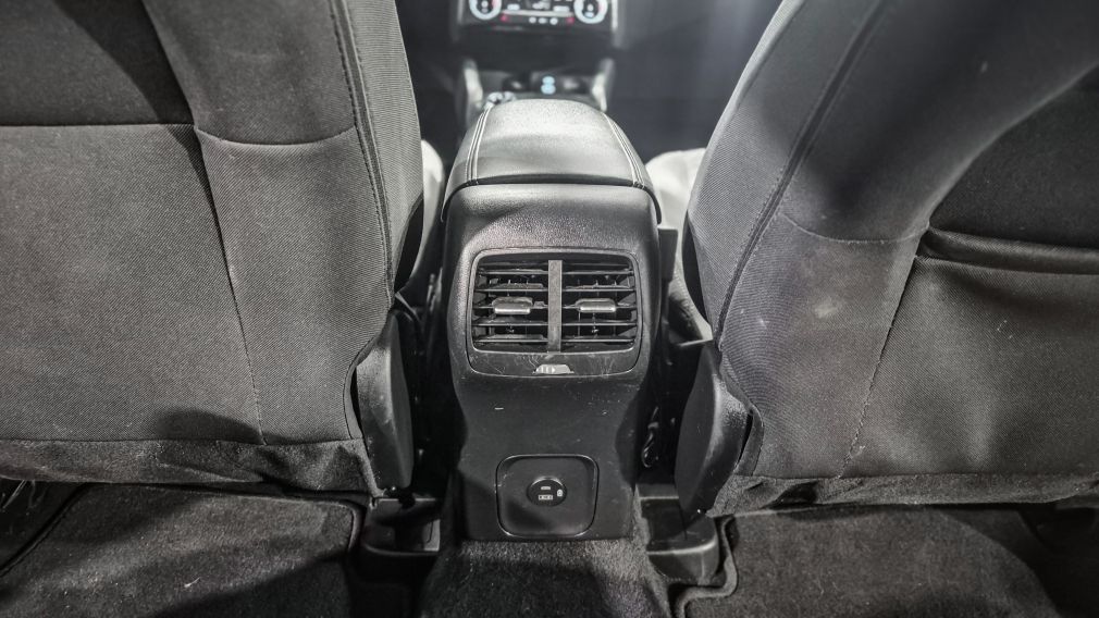 Ford Escape SE Plug-In Hybrid 2022 d&rsquo;occasion à vendre - 22