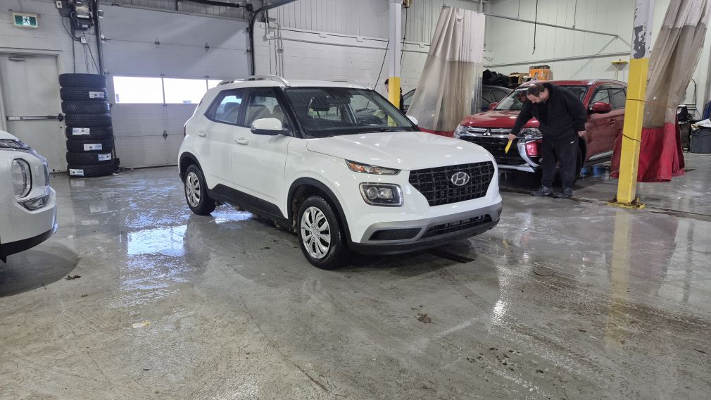 Hyundai Venue Preferred 2022 d&rsquo;occasion à vendre - 1