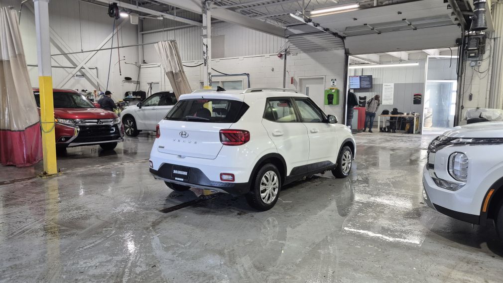 Hyundai Venue Preferred 2022 d&rsquo;occasion à vendre - 7