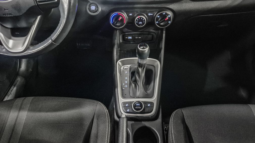 Hyundai Venue Preferred 2022 d&rsquo;occasion à vendre - 22