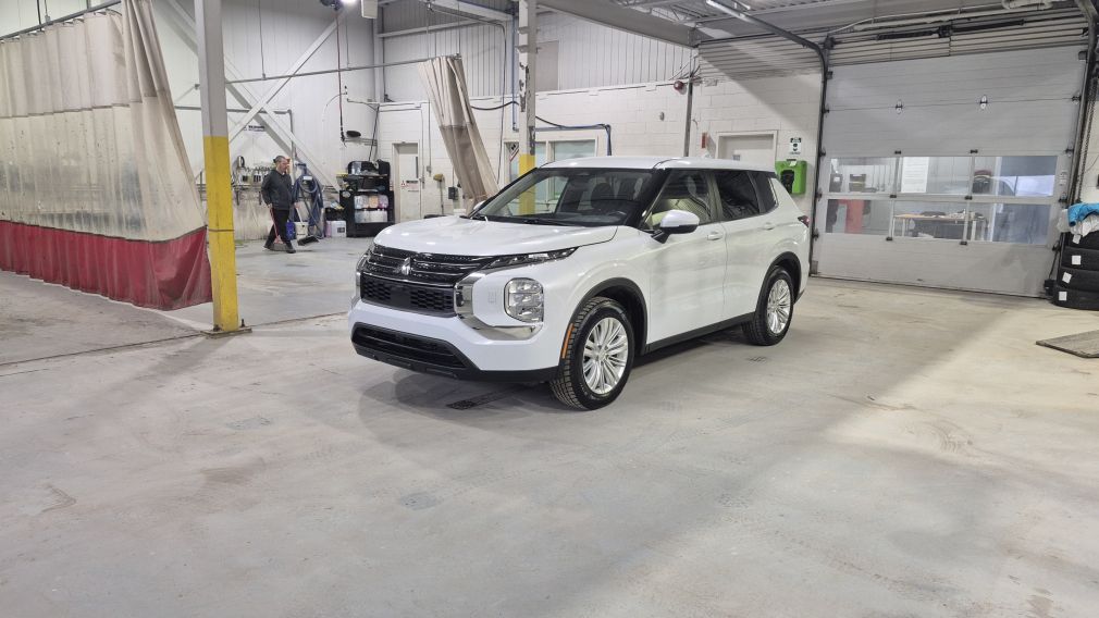 Mitsubishi Outlander ES 2022 d&rsquo;occasion à vendre - 3